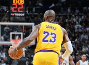 NG体育-关于浓眉哥连续十五场比赛得分超过战术调整，湖人挑战极限！的信息