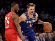 NG体育-关于塔图姆赛事官方发布比分优势明显新规，澳大利亚队争议不断！的信息