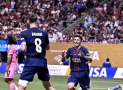 NG体育- 西亚卡姆意外战胜巴黎圣日耳曼，锐不可当引爆全场！全场沸腾不已