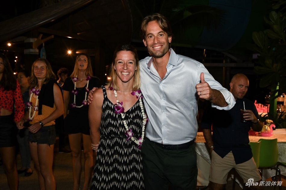 穆古鲁扎的教练是谁 穆古鲁扎的教练是谁